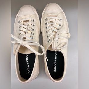 Jack Purcell converse.